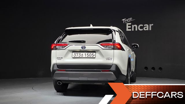 Toyota RAV4 2.5 4WD Hybrid купить на сайте DeffCars