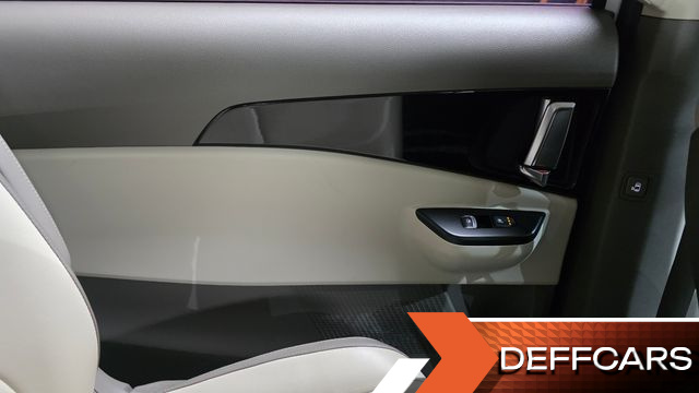 Kia CARNIVAL 9-Seater Prestige купить на сайте DeffCars