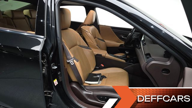 Lexus ES Luxury Plus купить на сайте DeffCars