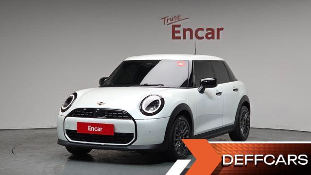 Mini COOPER 5Door Essential купить на сайте DeffCars