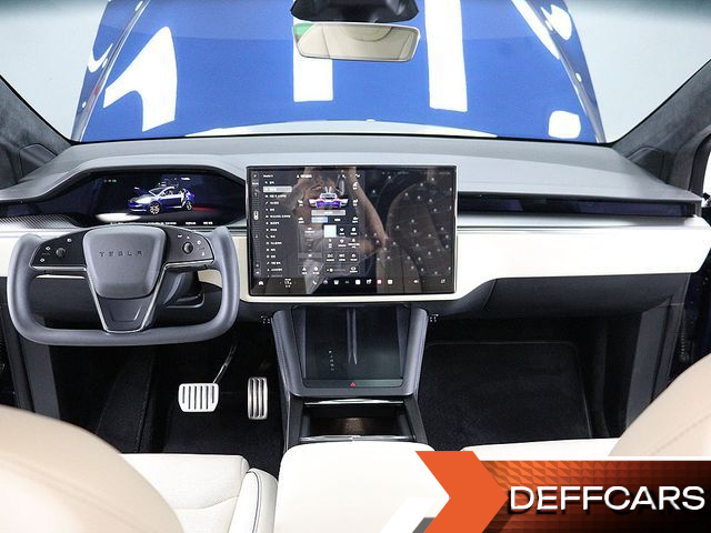 Tesla MODEL X Plaid купить на сайте DeffCars