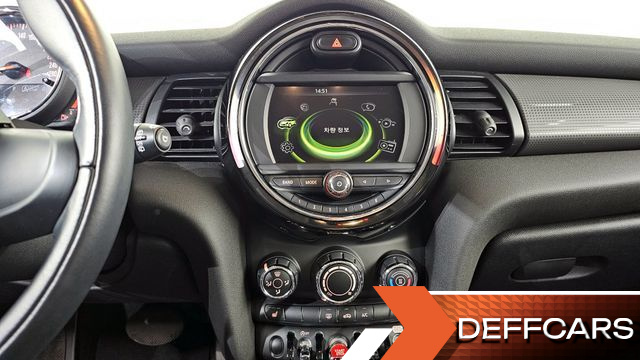 Mini COOPER 5Door Standard 3rd купить на сайте DeffCars