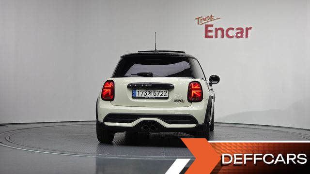 Mini COOPER Classic Launch Pack Third Generation купить на сайте DeffCars