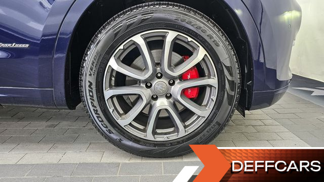Maserati LEVANTE 3.0 AWD Premium купить на сайте DeffCars