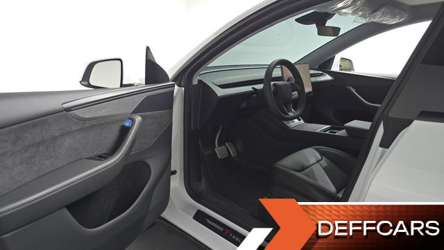 Tesla MODEL Y Long Range AWD купить на сайте DeffCars