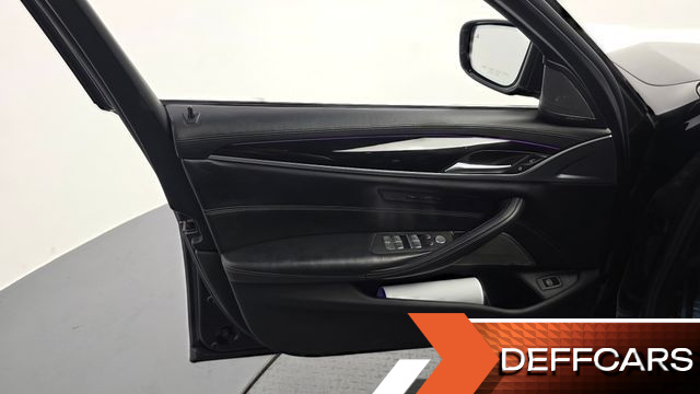 BMW 5-SERIES 520d M Sport Package Plus купить на сайте DeffCars