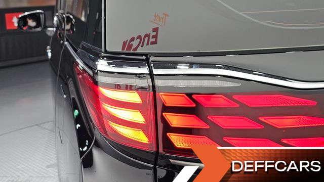Toyota ALPHARD 2.5 HEV Executive AWD купить на сайте DeffCars