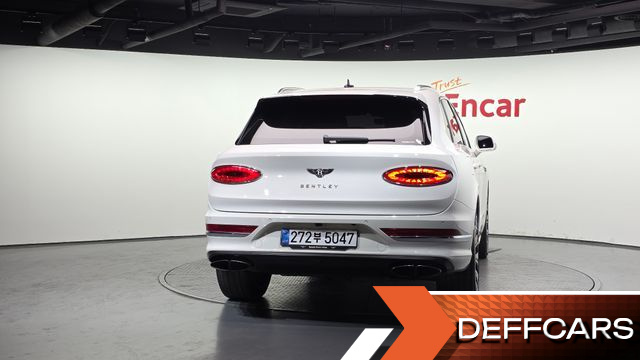 Bentley BENTAYGA 4.0 V8 купить на сайте DeffCars