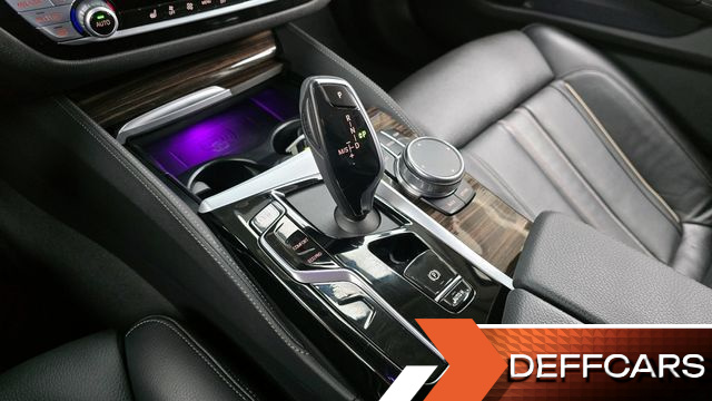 BMW 5-SERIES 520i Luxury купить на сайте DeffCars
