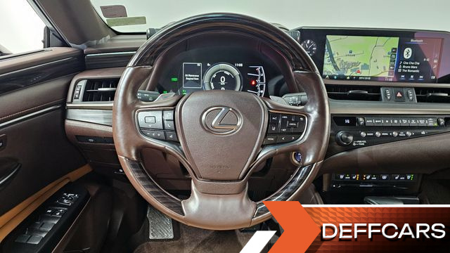Lexus ES Luxury Plus купить на сайте DeffCars