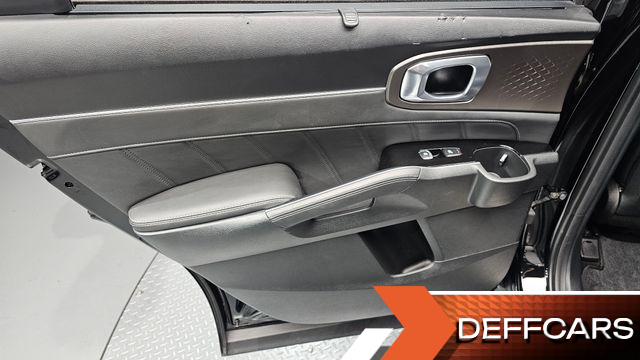 Kia SORENTO Gasoline 2.5T 2WD Signature купить на сайте DeffCars