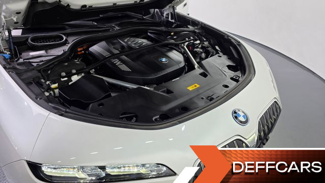 BMW 7-SERIES 750e xDrive Design Pure Excellence купить на сайте DeffCars