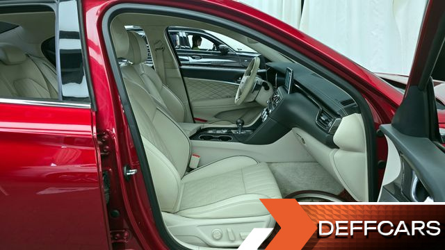 Genesis G70 3.3T Sport AWD Prestige купить на сайте DeffCars