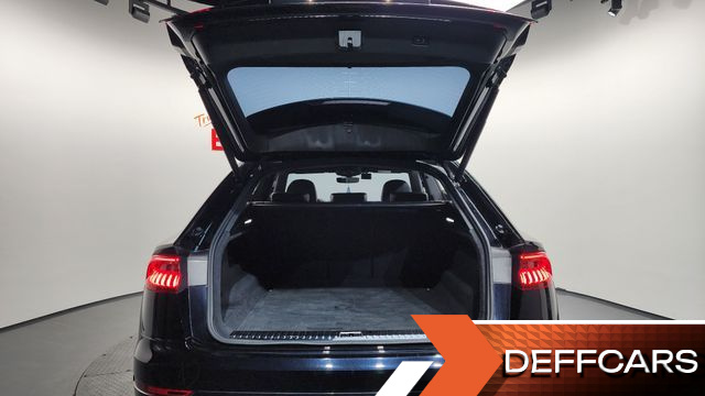 Audi Q8 45 TDI Quattro Premium купить на сайте DeffCars