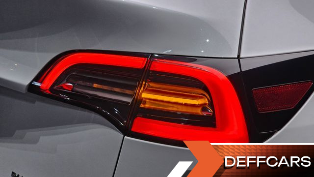 Tesla MODEL Y Long Range AWD купить на сайте DeffCars