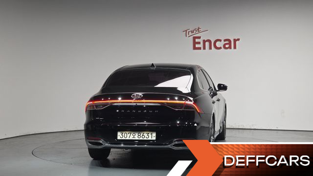 Hyundai GRANDEUR 2.5 Premium Choice купить на сайте DeffCars