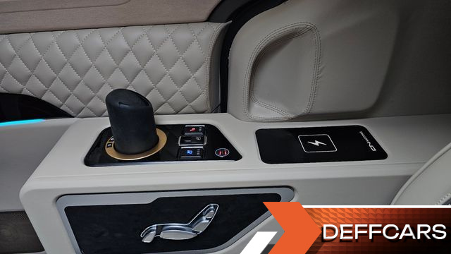 Kia CARNIVAL Gasoline 7-Seater Signature купить на сайте DeffCars