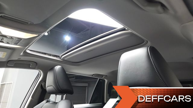 Toyota RAV4 2.5 2WD Hybrid XLE купить на сайте DeffCars