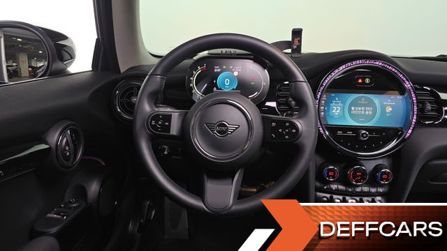 Mini COOPER Classic Launch Pack Third Generation купить на сайте DeffCars