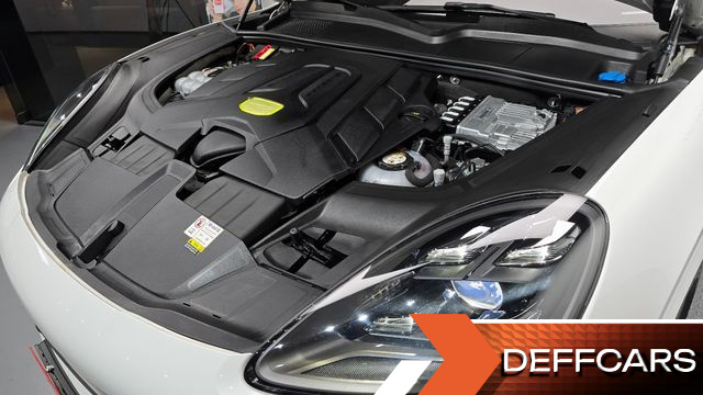 Porsche CAYENNE 3.0 E-HYBRID PLATINUM EDITION купить на сайте DeffCars