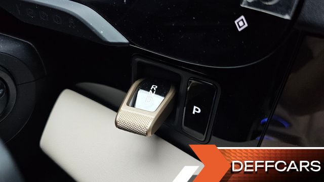 Porsche TAYCAN Base купить на сайте DeffCars