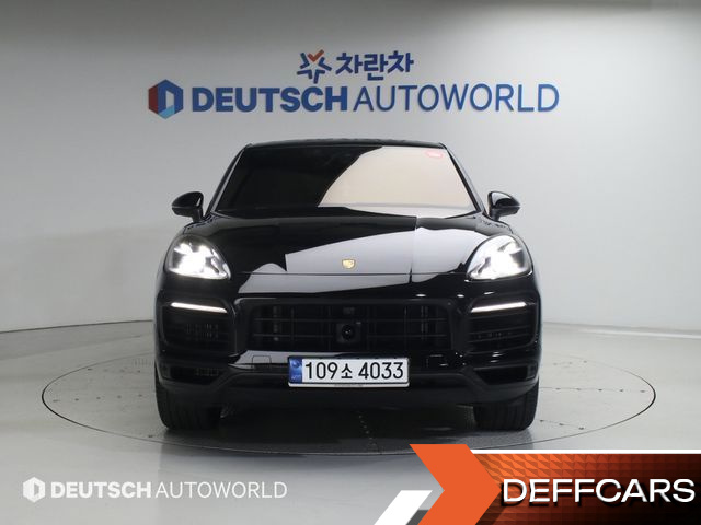 Porsche CAYENNE 3.0 E-Hybrid Coupe купить на сайте DeffCars