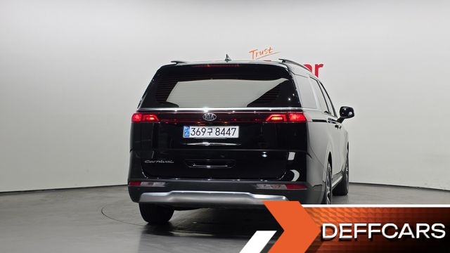 Kia CARNIVAL 9-Seater Noblesse купить на сайте DeffCars