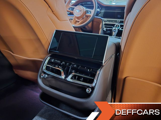 Bentley FLYING SPUR 4.0 купить на сайте DeffCars