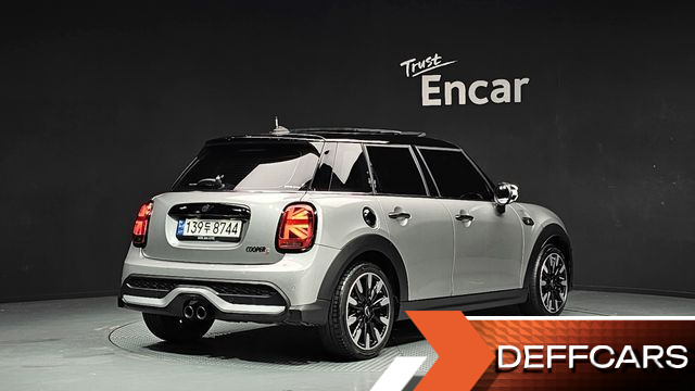 Mini COOPER 5Door Standard 3rd купить на сайте DeffCars