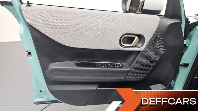 Mini COOPER 5 Door Favoured купить на сайте DeffCars