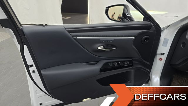Lexus ES Luxury Plus купить на сайте DeffCars
