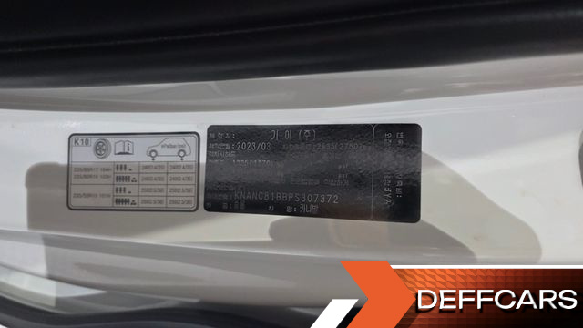 Kia CARNIVAL 9-Seater Noblesse купить на сайте DeffCars