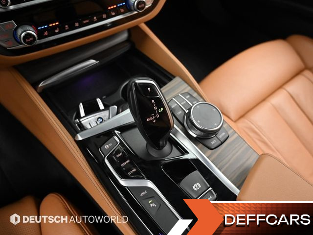 BMW 5-SERIES 530e M Sport купить на сайте DeffCars