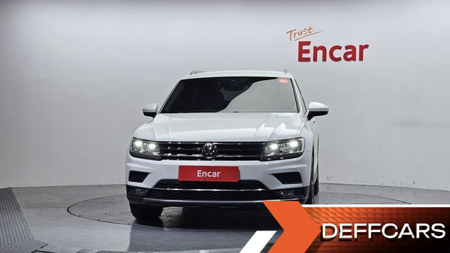 Volkswagen TIGUAN 2.0 TDI Premium купить на сайте DeffCars