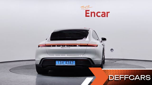 Porsche TAYCAN 4S купить на сайте DeffCars