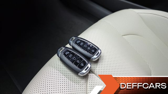 Hyundai AVANTE 1.6 Inspiration купить на сайте DeffCars