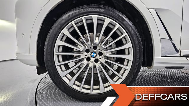 BMW X7 xDrive 40i Design Pure Excellence 7-Seater купить на сайте DeffCars