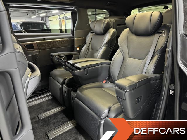 Toyota ALPHARD 2.5 HEV Executive AWD купить на сайте DeffCars