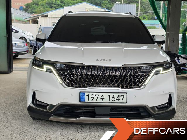 Kia CARNIVAL Gasoline 7-Seater Signature купить на сайте DeffCars