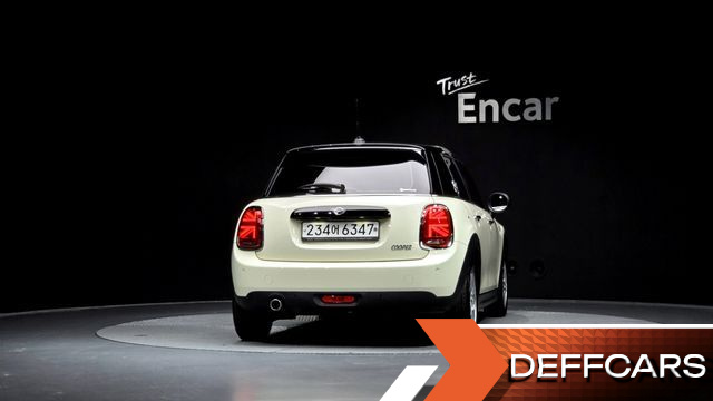 Mini COOPER 5Door Standard 3rd купить на сайте DeffCars