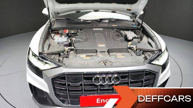 Audi Q8 45 TDI Quattro Premium купить на сайте DeffCars
