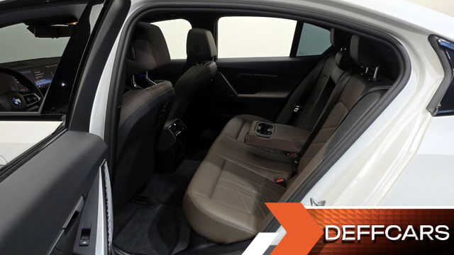 BMW 5-SERIES 520i M Sport купить на сайте DeffCars