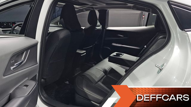 Toyota PRIUS 2.0 XLE AWD купить на сайте DeffCars