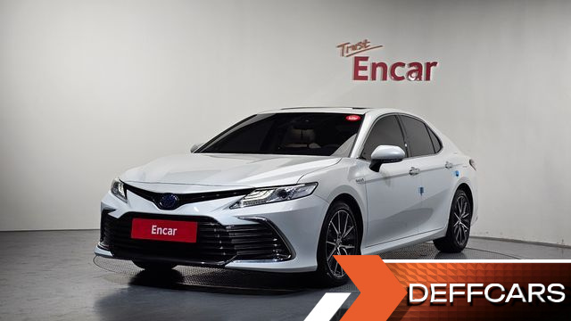 Toyota CAMRY 2.5 XLE Hybrid купить на сайте DeffCars
