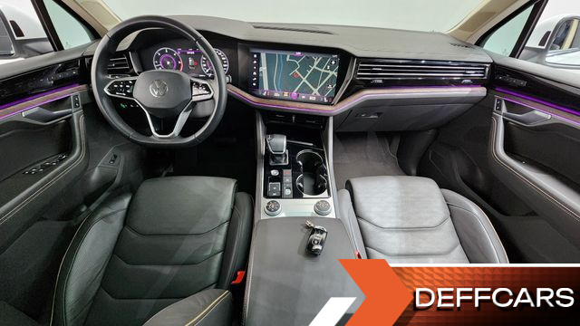 Volkswagen TOUAREG 3.0 TDI Prestige купить на сайте DeffCars