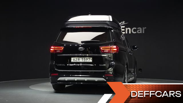 Kia CARNIVAL 9-Seater Hi-Limousine Prestige купить на сайте DeffCars