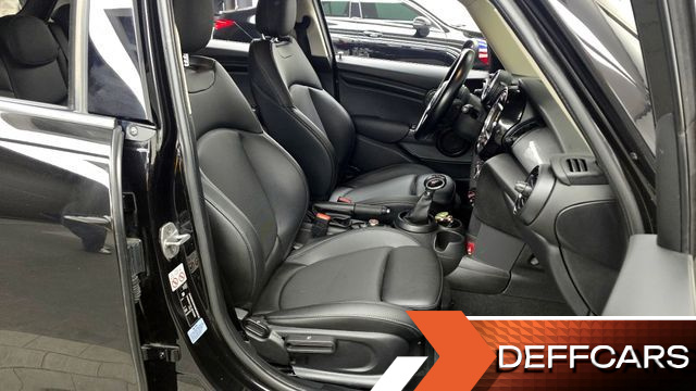 Mini COOPER 5Door Standard 3rd купить на сайте DeffCars