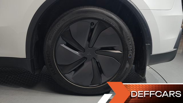 Tesla MODEL Y Long Range AWD купить на сайте DeffCars
