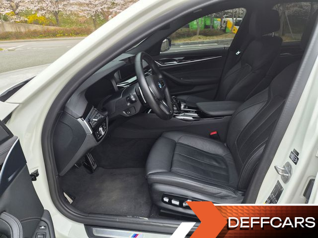 BMW 5-SERIES 530e M Sport купить на сайте DeffCars