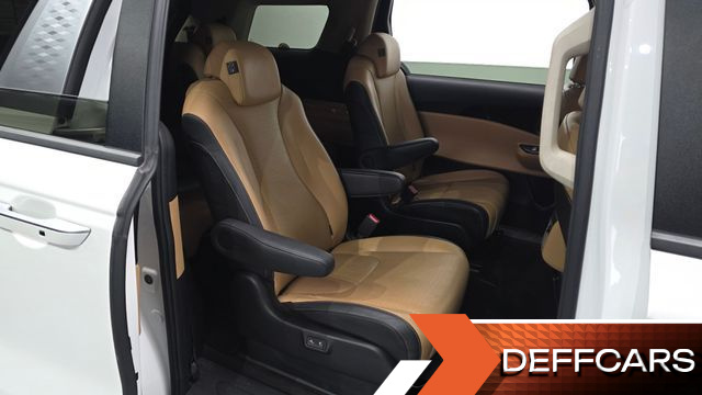 Kia CARNIVAL 9-Seater Prestige купить на сайте DeffCars